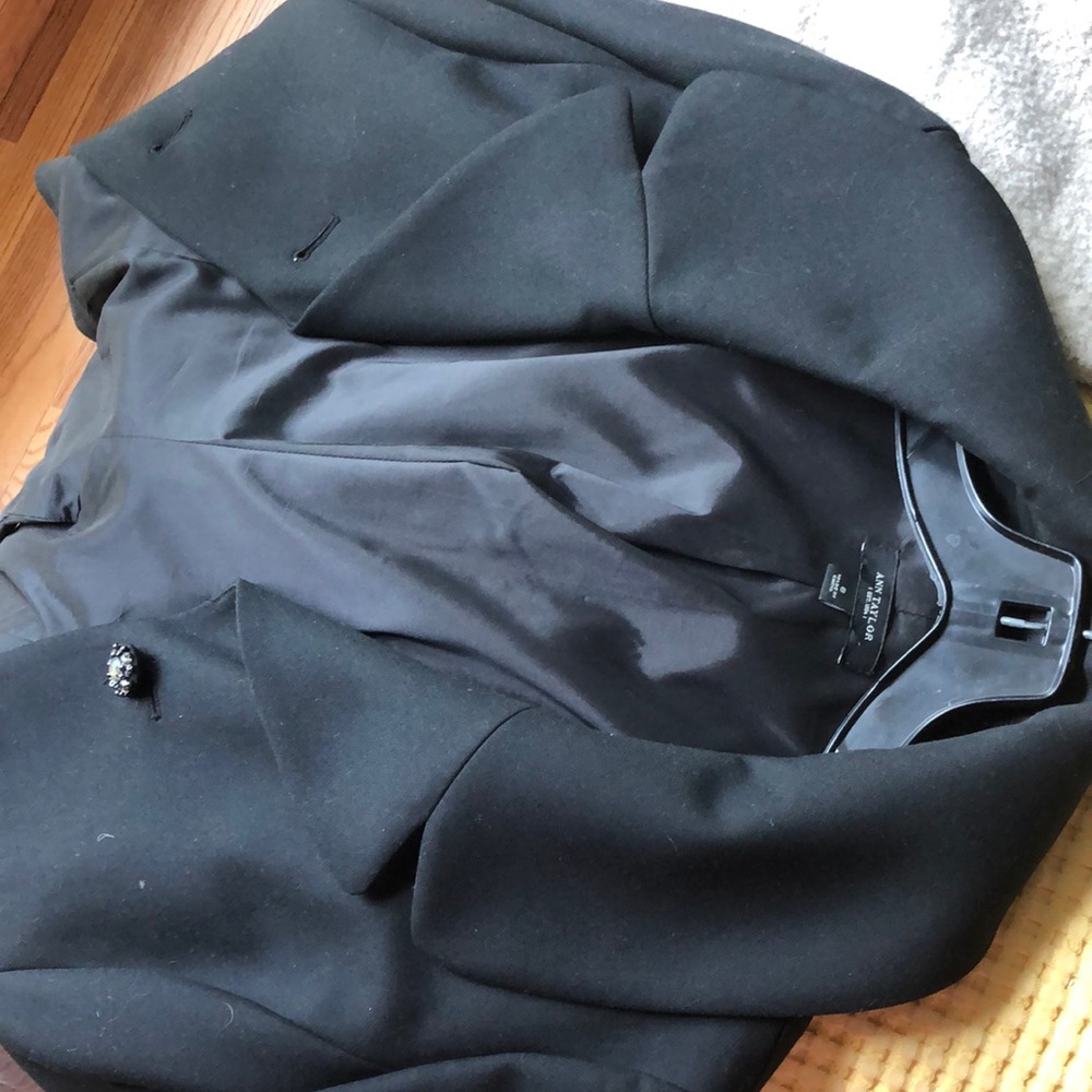 Classic Ann Taylor Black Blazer - Picture 5 of 7